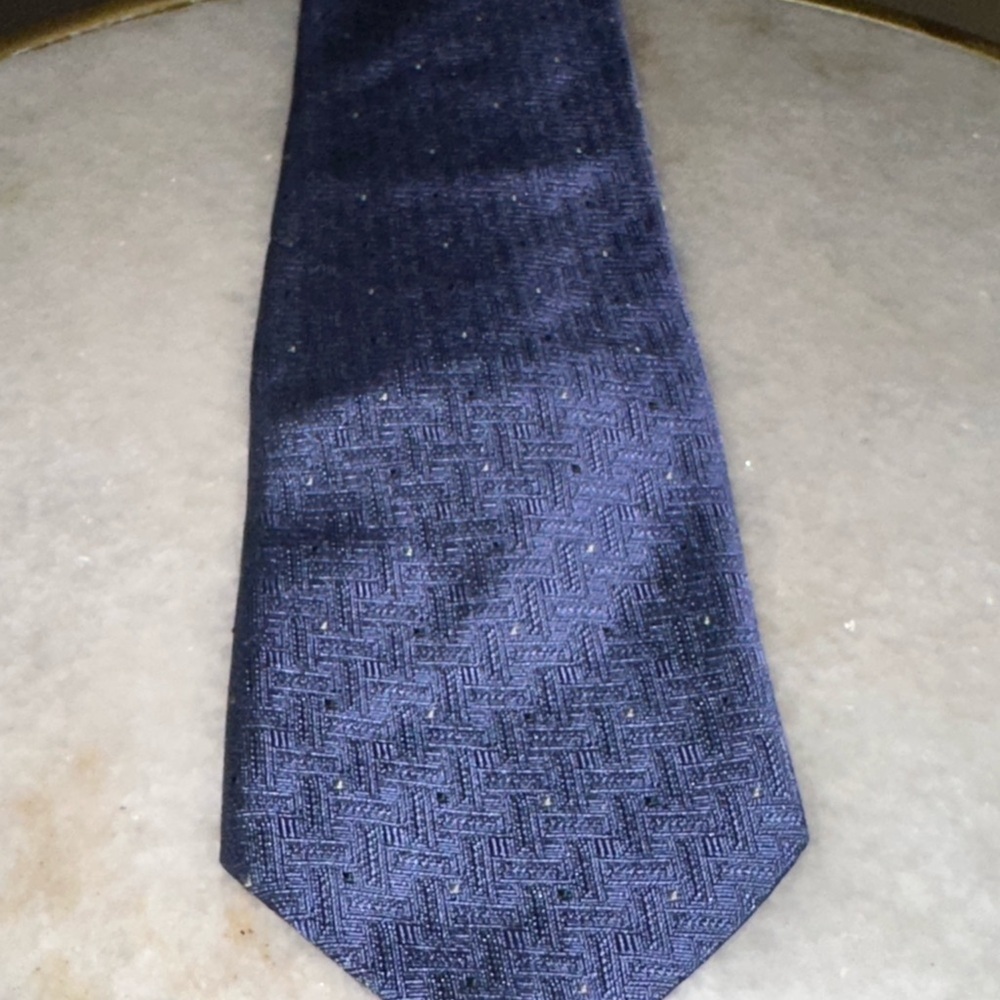 Oscar de la Renta Couture Navy Blue Silk Textured Tie